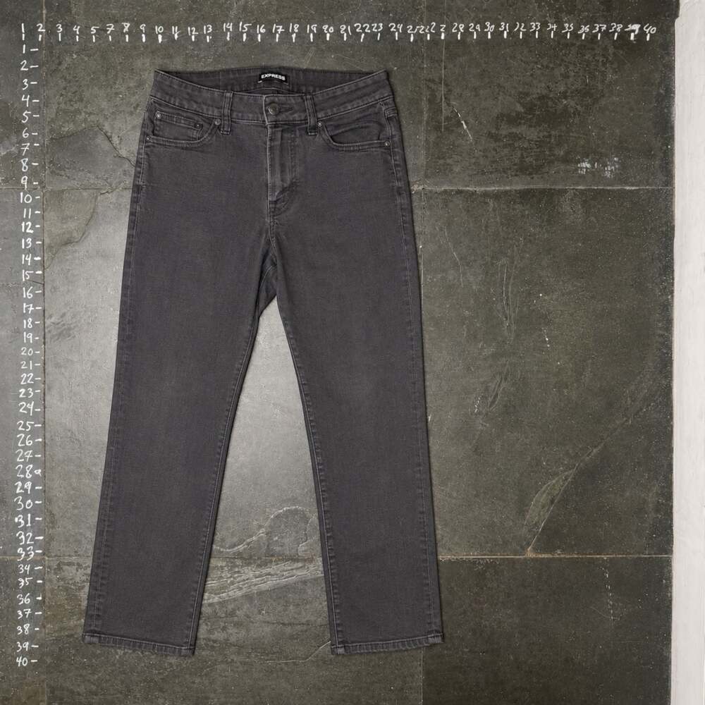 Express Straight Leg Jeans 28x28 Black - Picture 2 of 4